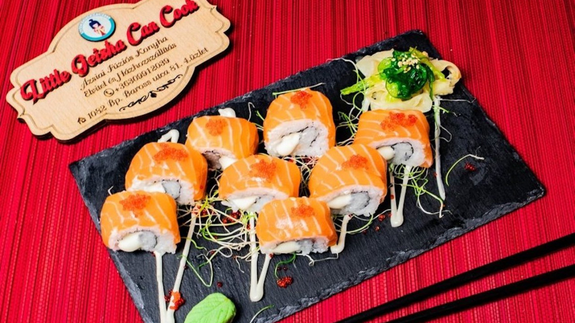 42 db-os Arigatou Delux Sushi tál elvitelre vagy helyben fogyasztásra, a Little Geisha Can Cook-tól