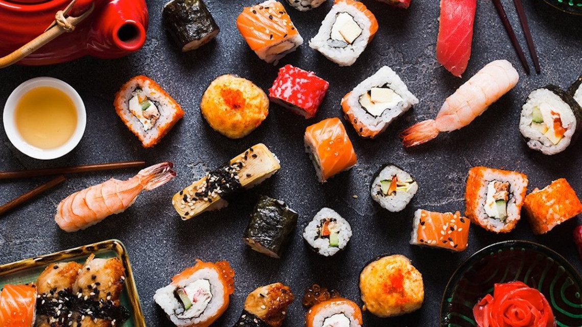 60 darabos prémium sushi tál 4 főre, elvitelre vagy helyben fogyasztásra a Little Geisha Can Cook-tól!