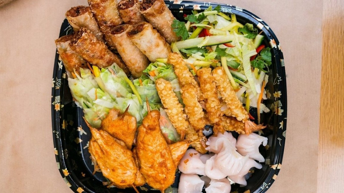 Családi Mártogatós Party Box elvitelre vagy helyben fogyasztásra, a Little Geisha Can Cook-tól