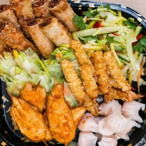 Családi Mártogatós Party Box elvitelre vagy helyben fogyasztásra, a Little Geisha Can Cook-tól