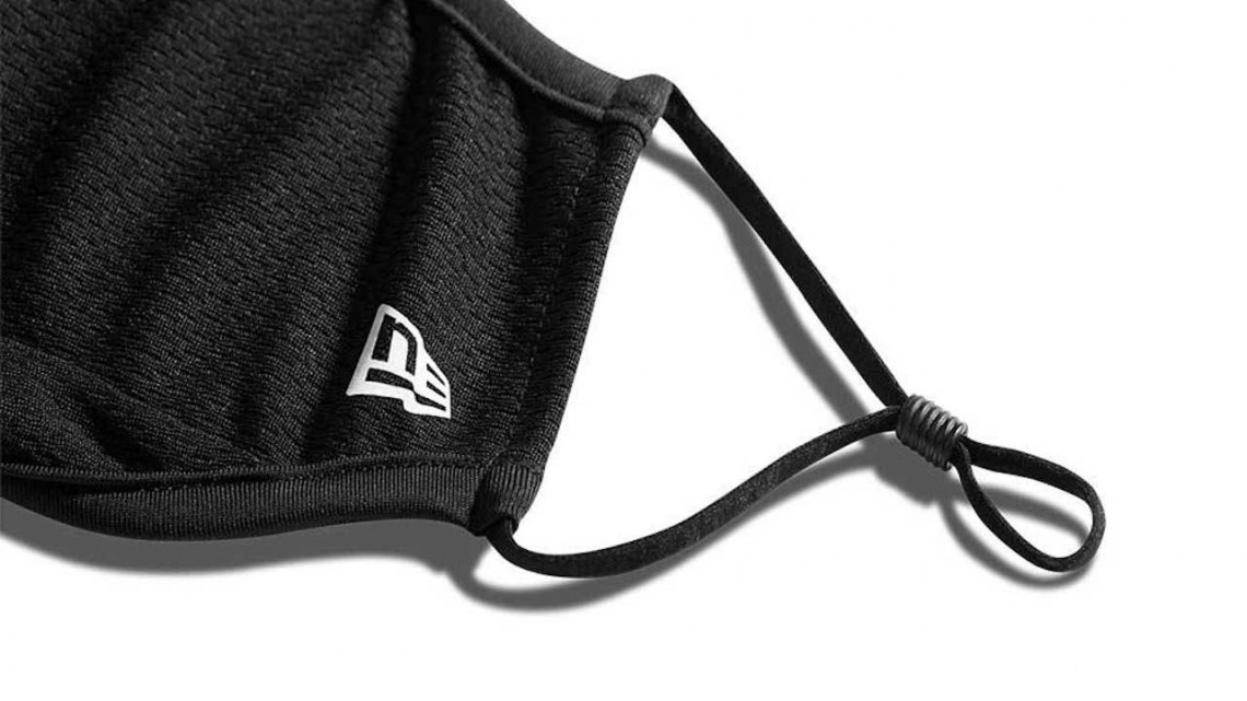 NEW ERA BLACK ARCMASZK