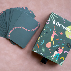 körvonal — az őszinteség játéka.