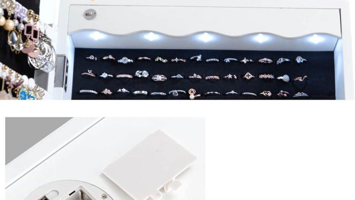 Timeless Tools Fali tükrös ékszertartó világítással