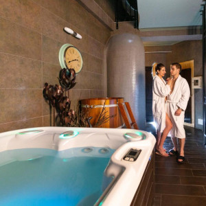 Tavaszi wellness Gyulán! 3 nap, 2 éj 2 fő részére reggelivel a Komló Hotelben!