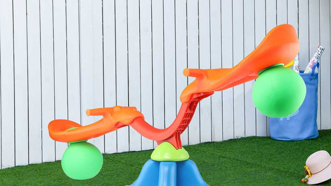 Timeless Tools 360 fokban forgó műanyag mérleghinta