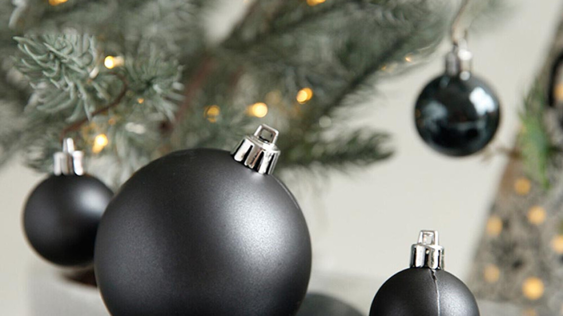 Timeless Tools 112 részes karácsonyfadísz, fekete