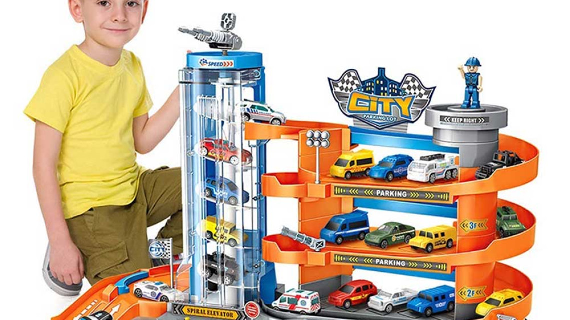 Timeless Tools 4 szintes parkolóház lifttel, 6 db járművel