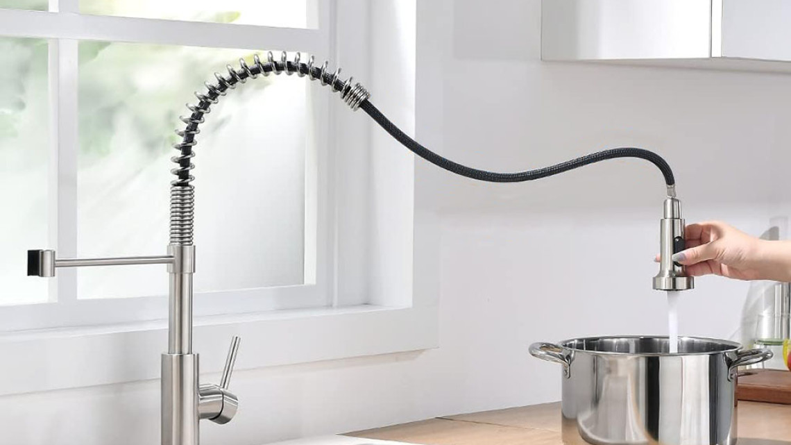 Timeless Tools Mosogató csaptelep flexibilis csővel, levehető zuhanyfejjel