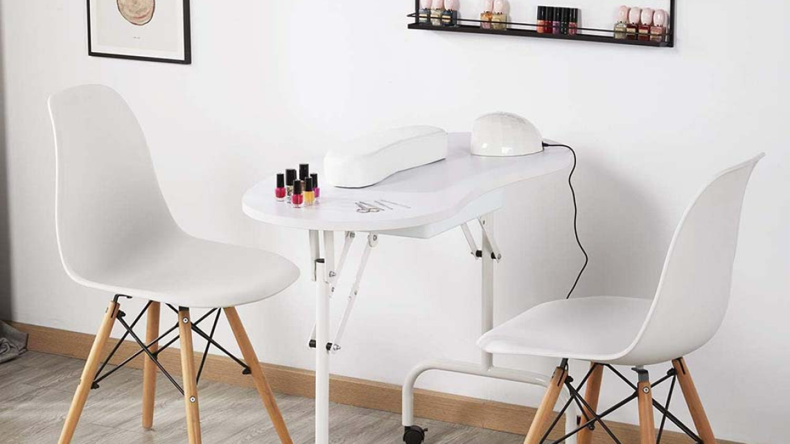 Timeless Tools Hordozható manikűr asztal ajándék táskával, 2 típusban-fiókos