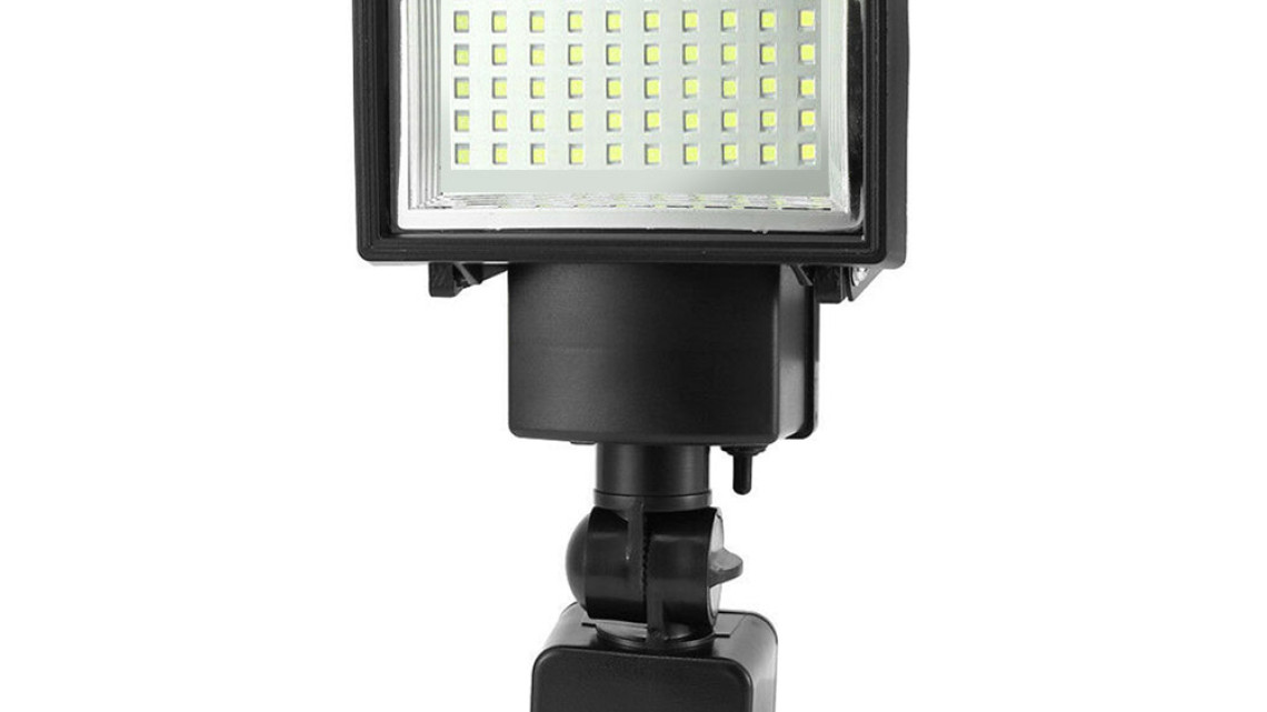 Timeless Tools Mozgásérzékelős, napelemes reflektor, 60 LED