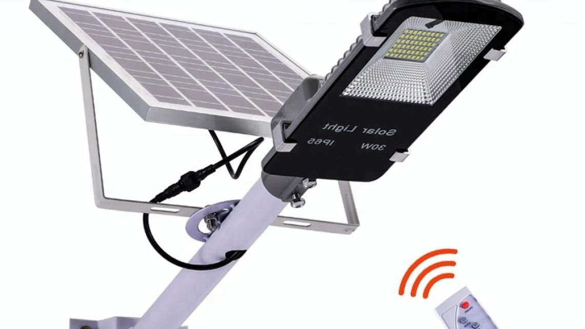 Timeless Tools Napelemes utcai világítás, 3 típusban-110 LED-del