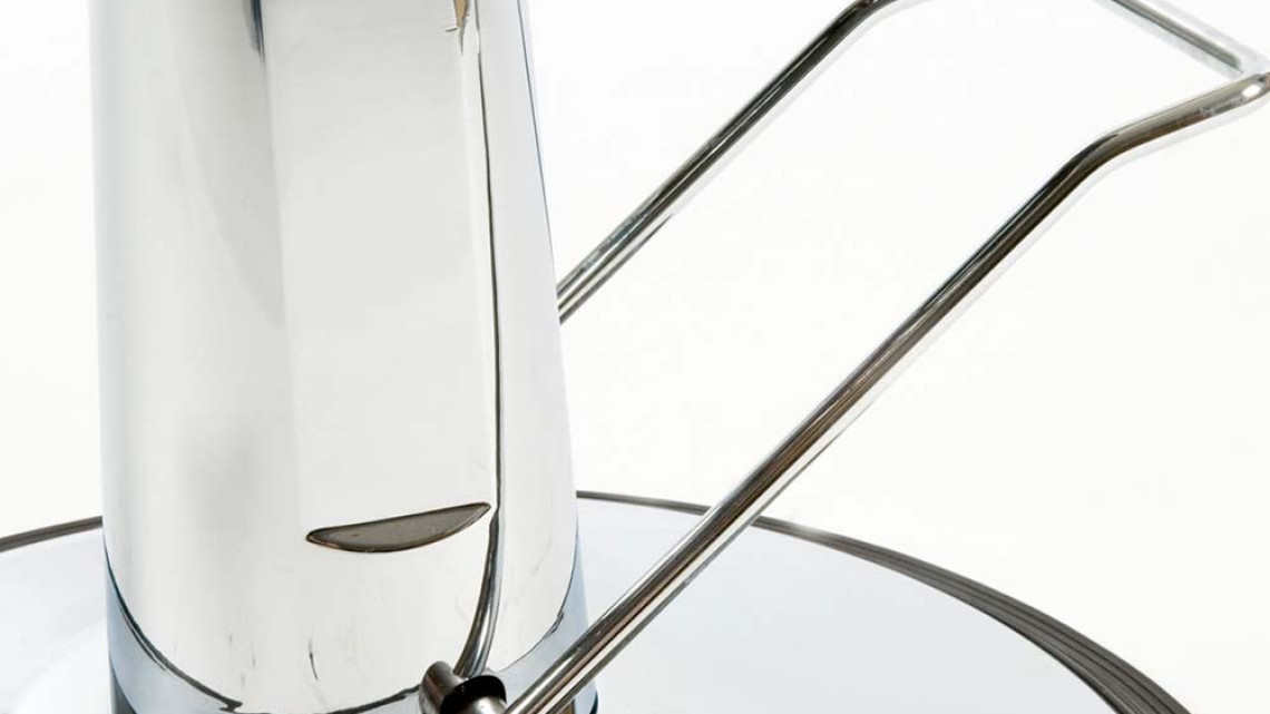 Timeless Tools Fodrász szék állítható magassággal-fekete