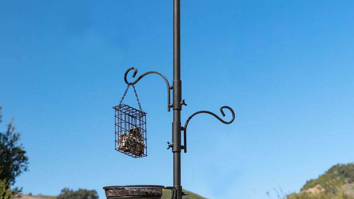 Timeless Tools Madáretető