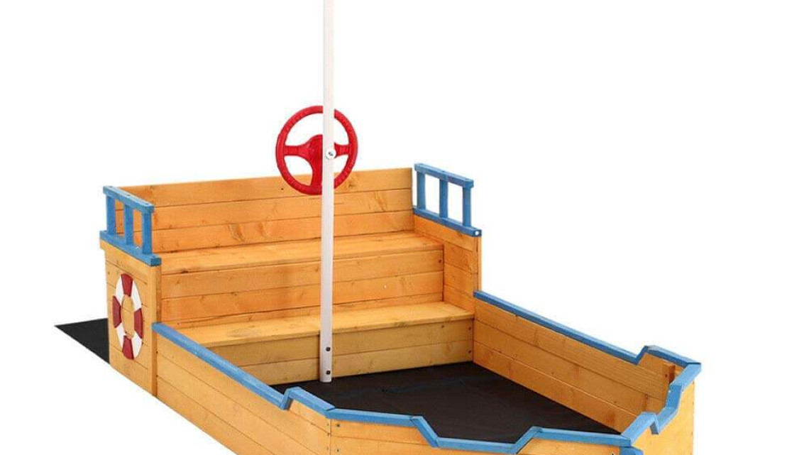 Timeless Tools Kalózhajó formájú homokozó