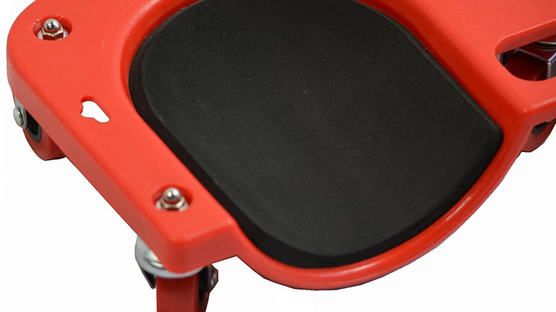 Timeless Tools Gurulós térdelő csavartartóval