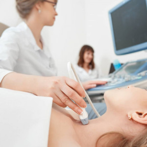 Lépj időben! Pajzsmirigy ultrahang vizsgálat az Imhotep Medical Center-ben.